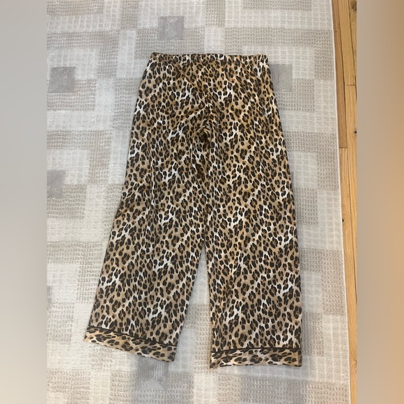 Vintage Victoria’s Secret Leopard Print Pants size Large - Picture 2 of 4